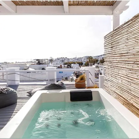 Mykonos Centre 8 Pax With Jacuzzi *